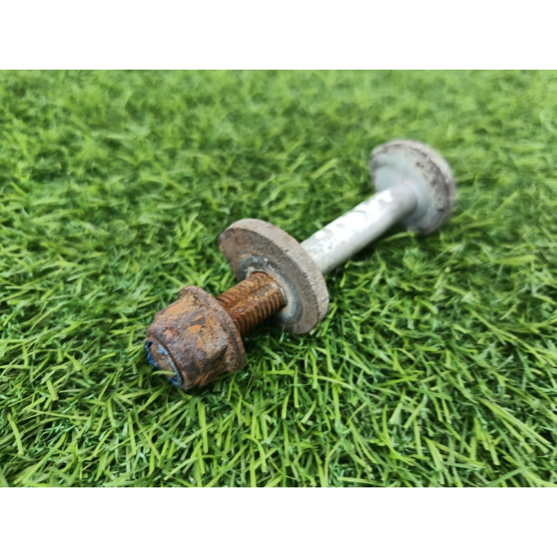 Болт развала (подвеска) AUDI A6 C7 2011 2.0 tdi