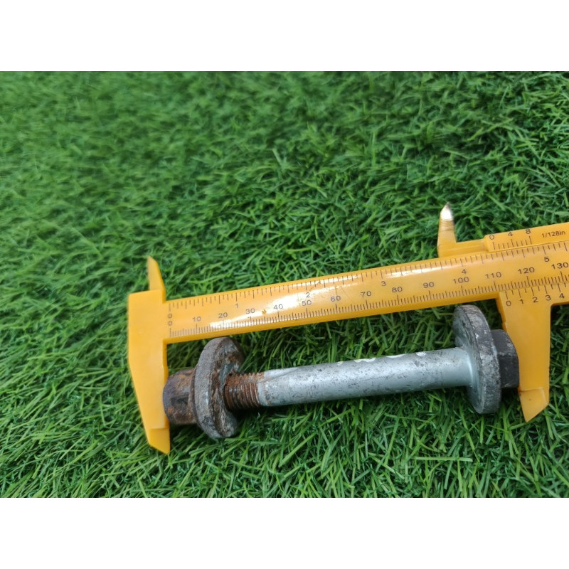 Болт развала (подвеска) AUDI A6 C7 2011 2.0 tdi