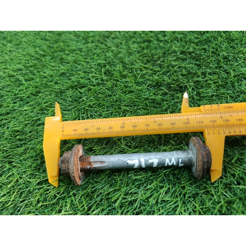 Болт развала (подвеска) Mercedes-Benz E-class w212 2013 2.2 CDI