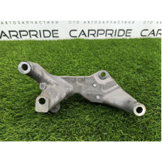 Кронштейн двигателя