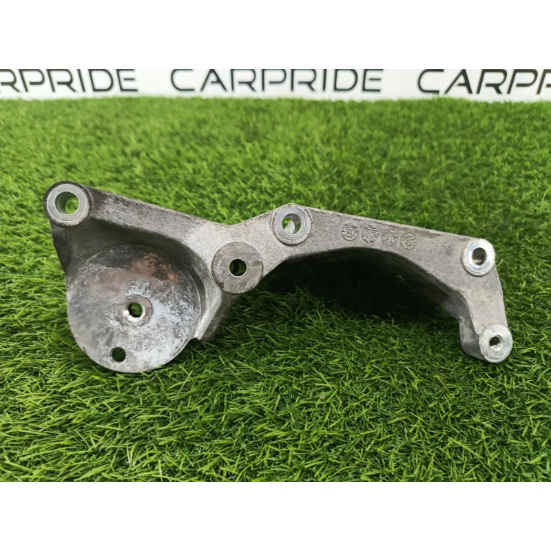 Кронштейн двигателя (кронштейны двигателя) Subaru Legacy BN 2016 2.5