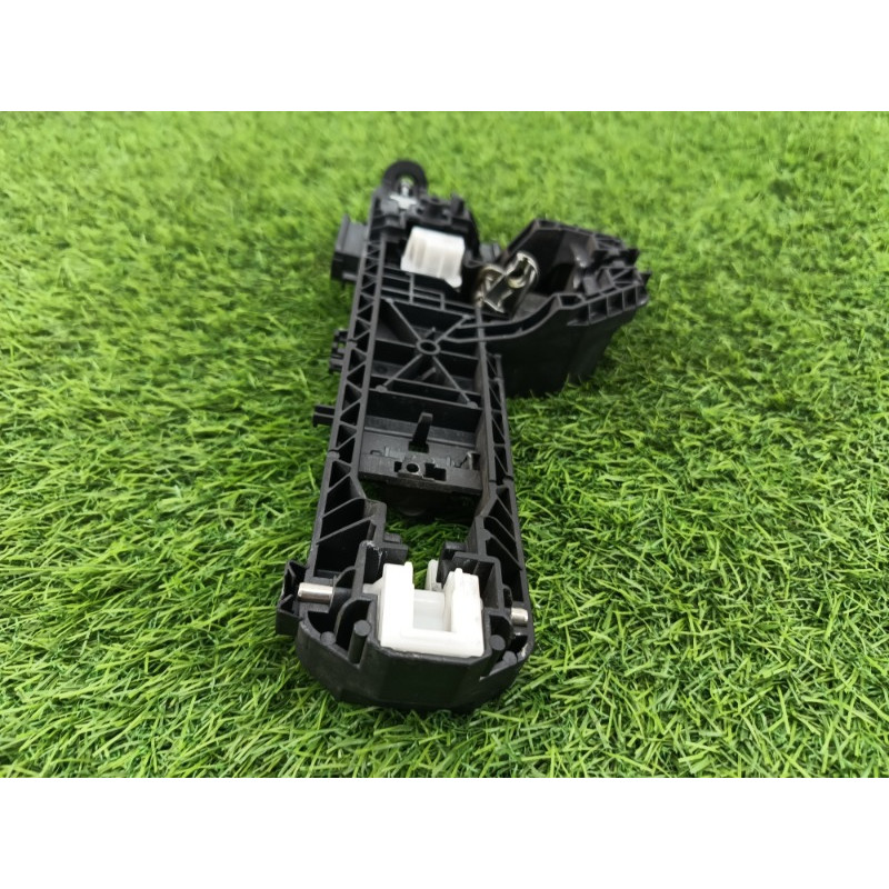 Кронштейн ручки двери (кузов и элементы) Mercedes-Benz E-class w212 2013 2.2 CDI a2047601634