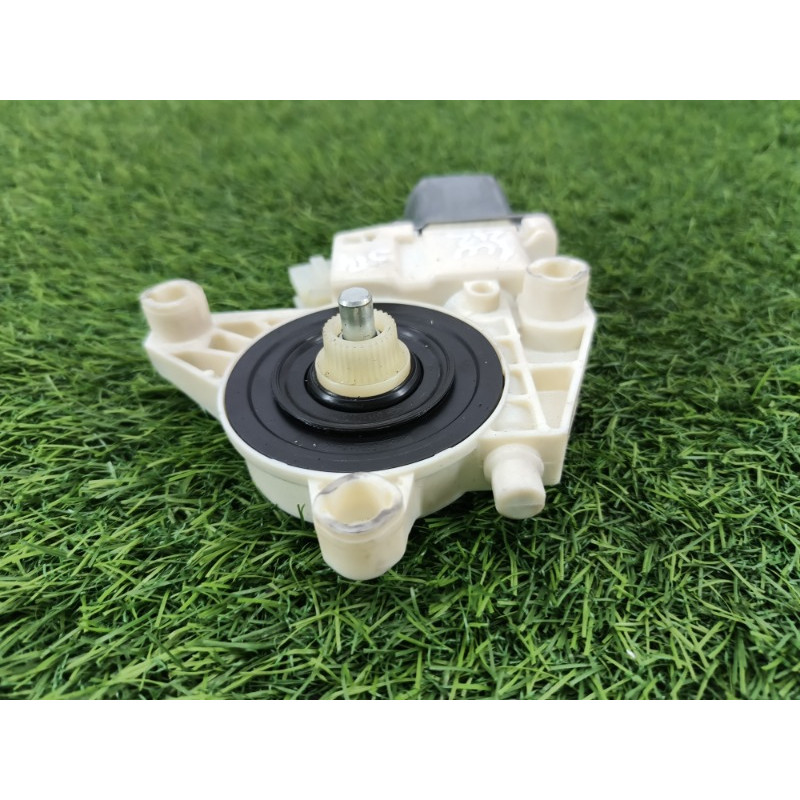 Мотор стеклоподъемника (электрика) Mercedes-Benz E-class w212 2013 2.2 CDI a2048200642