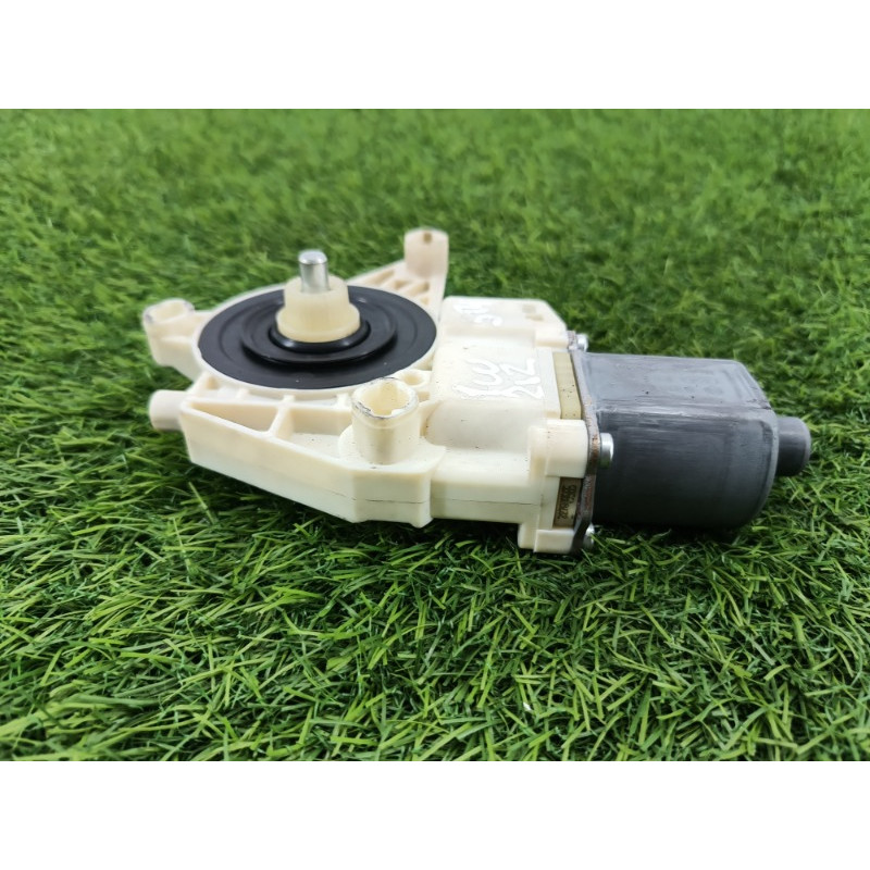 Мотор стеклоподъемника (электрика) Mercedes-Benz E-class w212 2013 2.2 CDI a2048200642