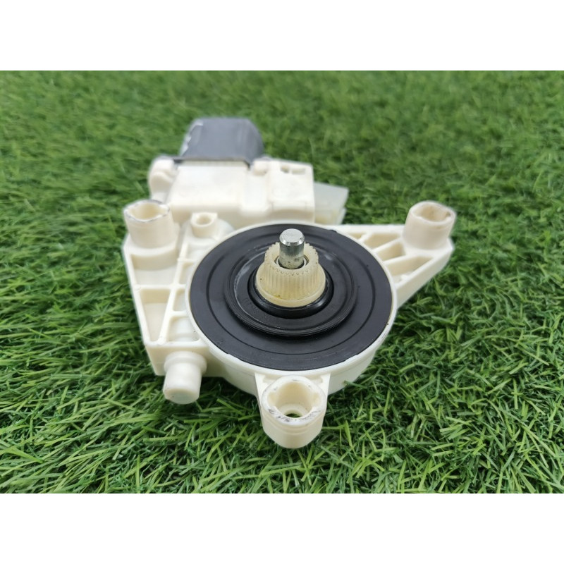 Мотор стеклоподъемника (электрика) Mercedes-Benz E-class w212 2013 2.2 CDI a2048200542