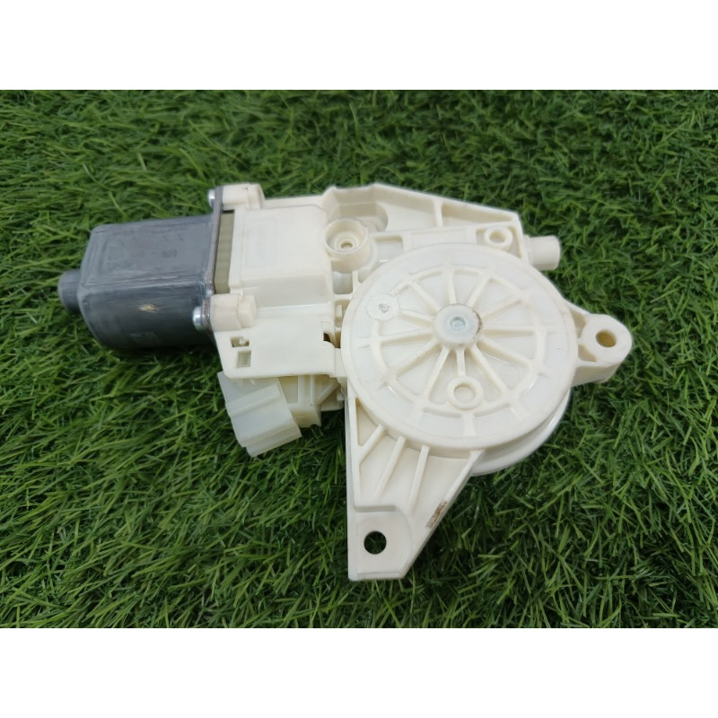 Мотор стеклоподъемника (электрика) Mercedes-Benz E-class w212 2013 2.2 CDI a2048200542