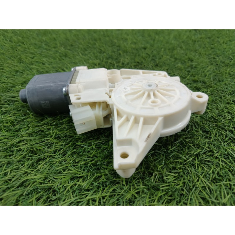 Мотор стеклоподъемника (электрика) Mercedes-Benz E-class w212 2013 2.2 CDI a2048200542