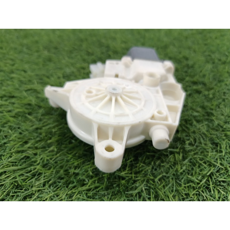 Мотор стеклоподъемника (электрика) Mercedes-Benz E-class w212 2013 2.2 CDI a2048200542