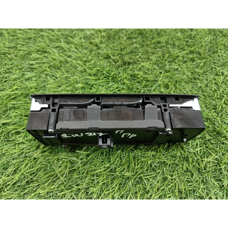Блок кнопок стеклоподъемников (электрика / кнопки) Mercedes-Benz E-class w212 2013 2.2 CDI a2129056100