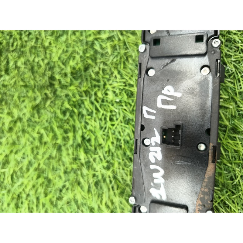 Блок кнопок стеклоподъемников (электрика / кнопки) Mercedes-Benz E-class w212 2013 2.2 CDI a2129056100