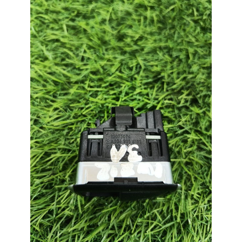 Кнопка стеклоподъемника (электрика / кнопки) Mercedes-Benz E-class w212 2013 2.2 CDI a2049058102