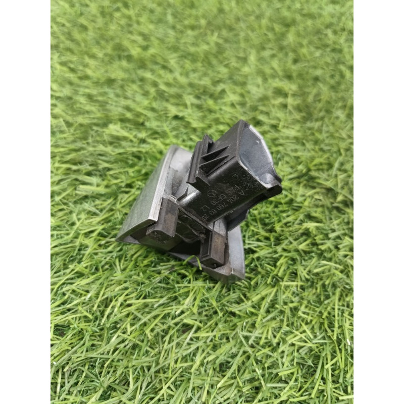 Заглушка внешней ручки (кузов и элементы) Mercedes-Benz E-class w212 2013 2.2 CDI a2047600320