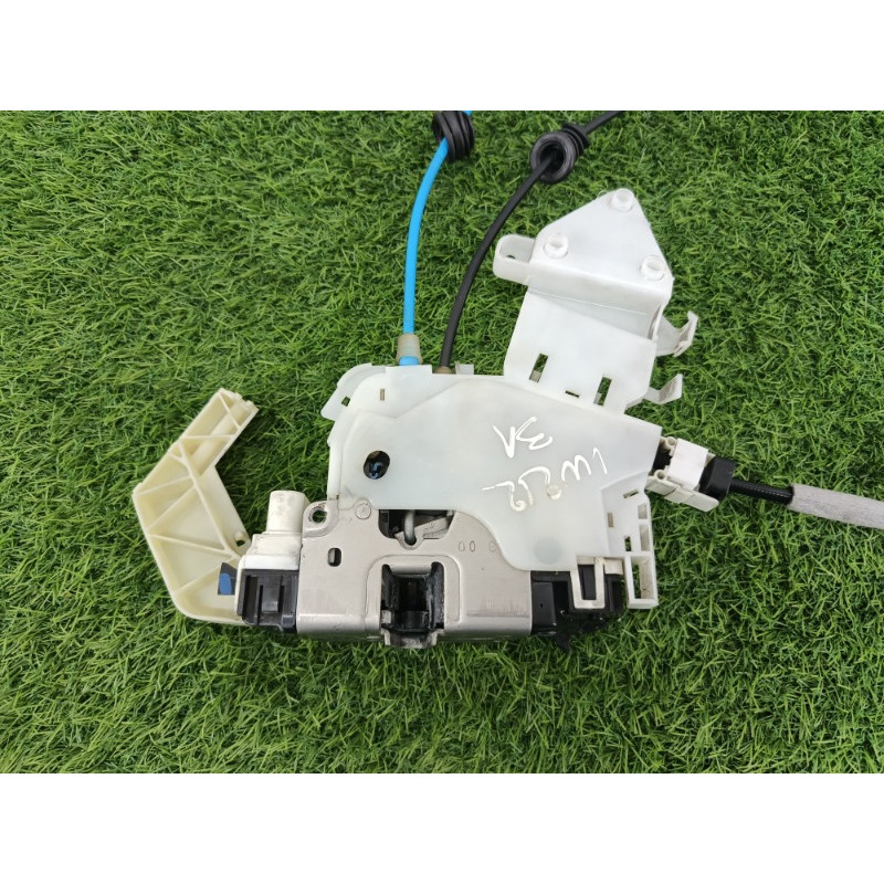 Замок двери (кузов и элементы) Mercedes-Benz E-class w212 2013 2.2 CDI a0997300535