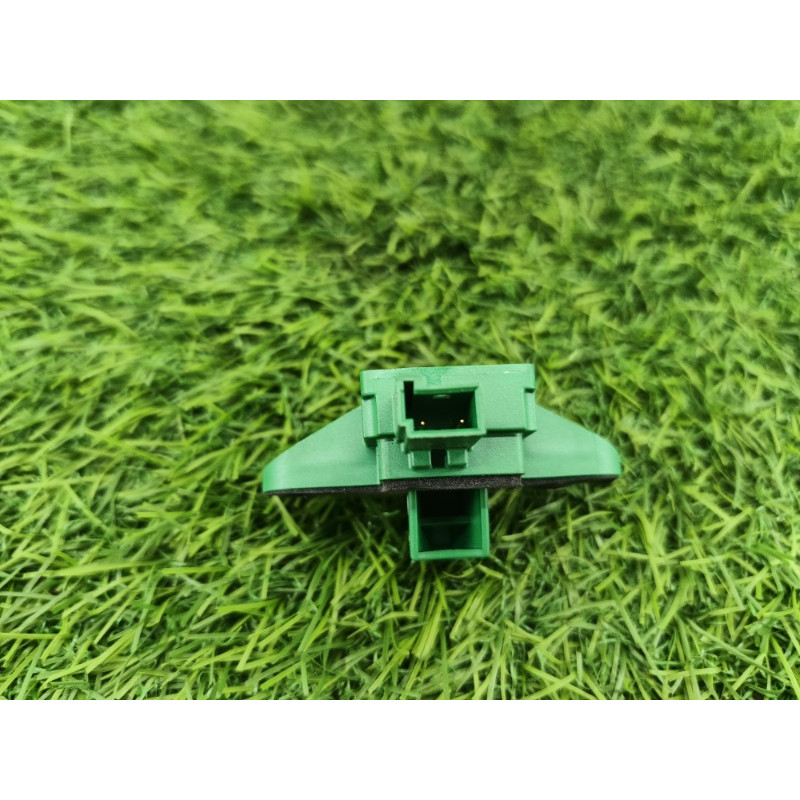 Датчик удара (электрика / датчики) Mercedes-Benz E-class w212 2013 2.2 CDI a1729056100