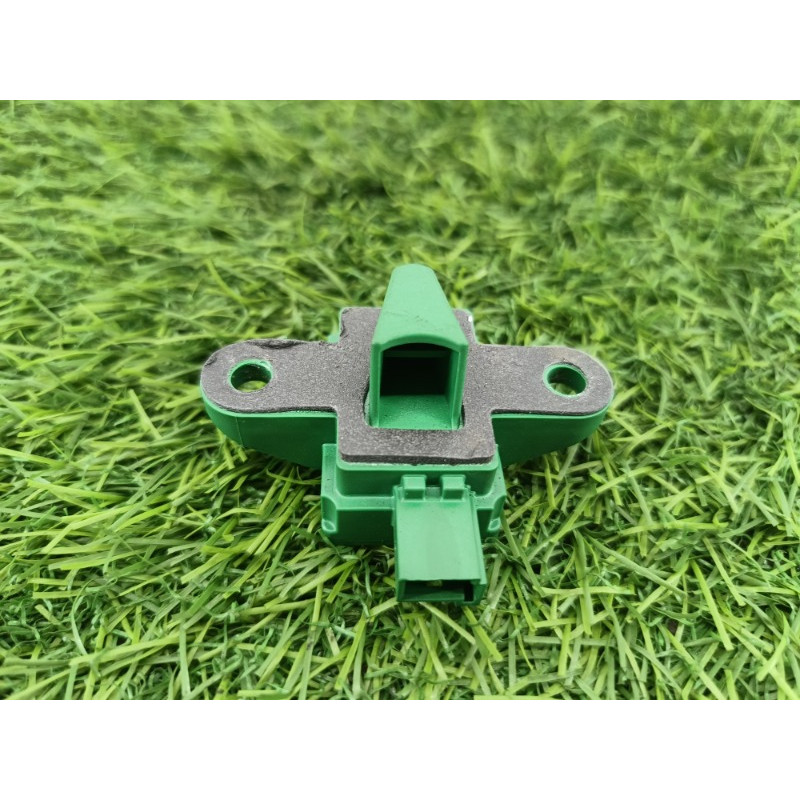 Датчик удара (электрика / датчики) Mercedes-Benz E-class w212 2013 2.2 CDI a1729056100