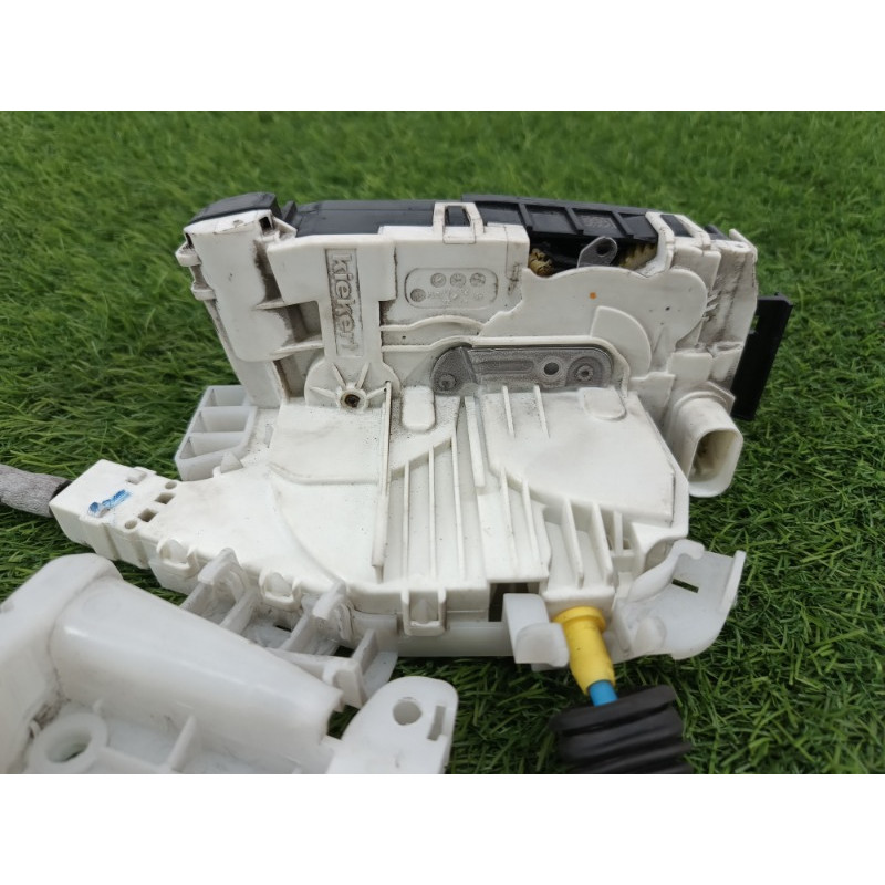 Замок двери (кузов и элементы) Mercedes-Benz E-class w212 2013 2.2 CDI a0997200635