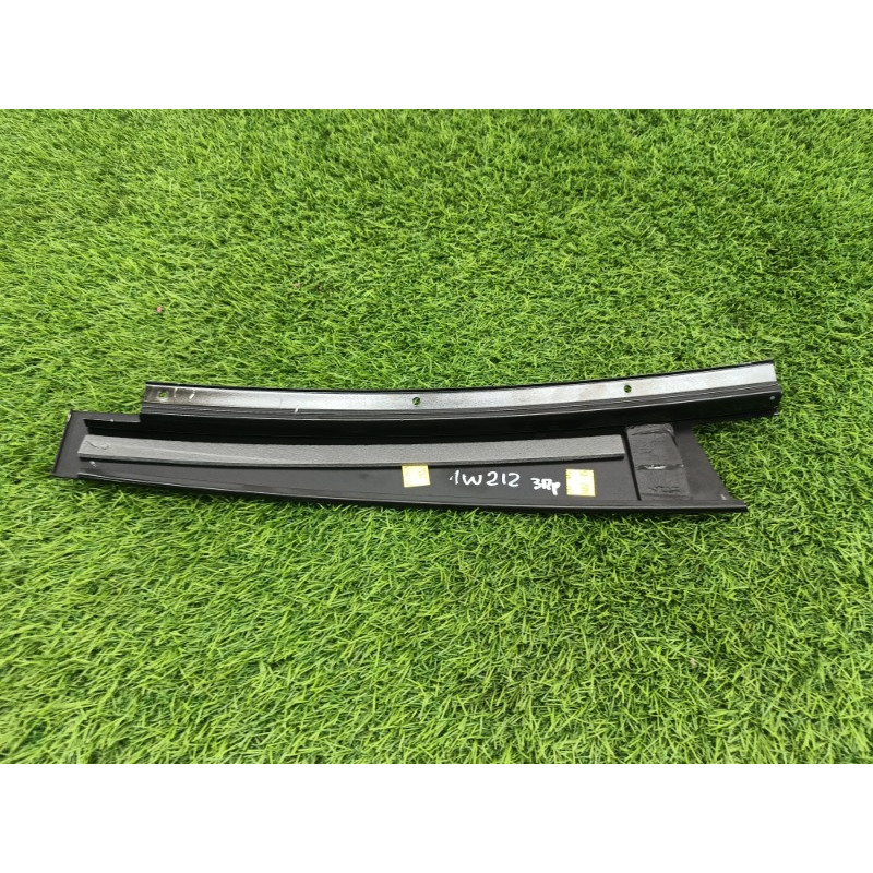 Накладка двери боковая (кузов и элементы) Mercedes-Benz E-class w212 2013 2.2 CDI a2126900487