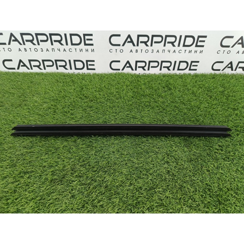 Молдинг стекла внутренний (наружные элементы кузова) Mercedes-Benz E-class w212 2013 2.2 CDI a2127353365