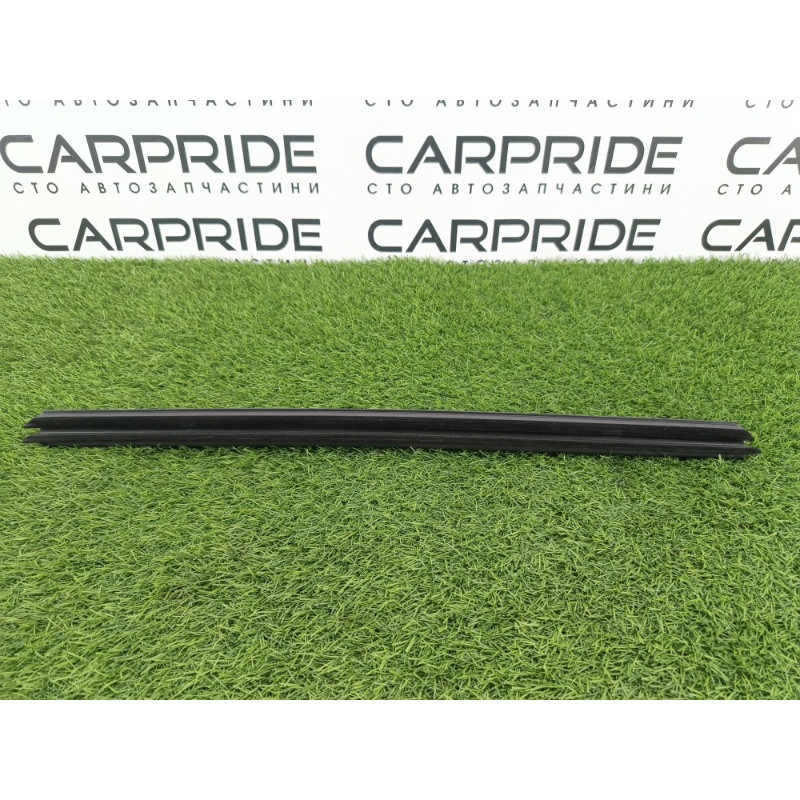 Молдинг стекла внутренний (наружные элементы кузова) Mercedes-Benz E-class w212 2013 2.2 CDI a2127353465