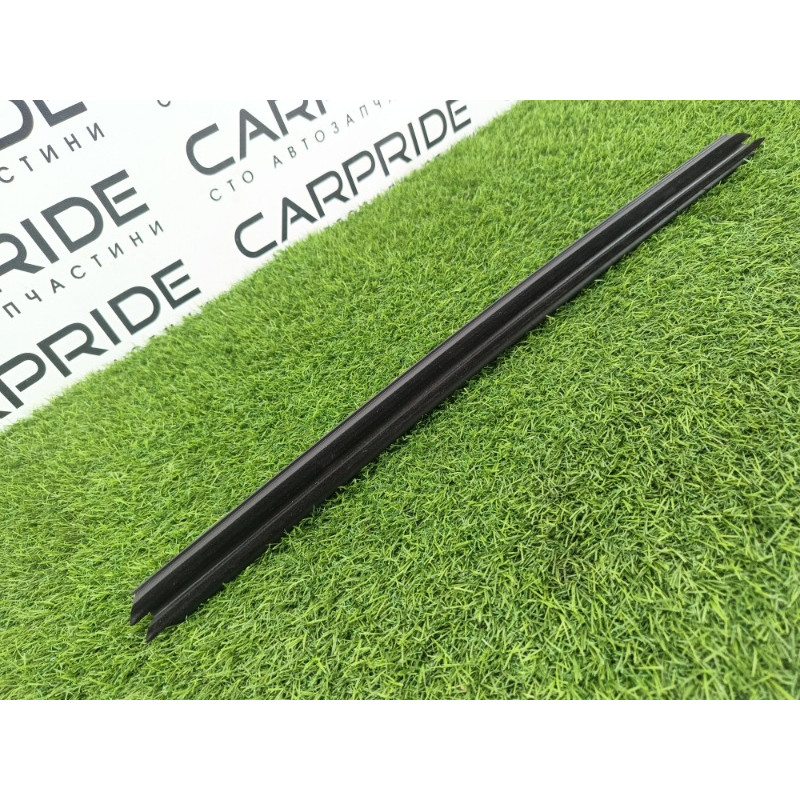 Молдинг стекла внутренний (наружные элементы кузова) Mercedes-Benz E-class w212 2013 2.2 CDI a2127353465