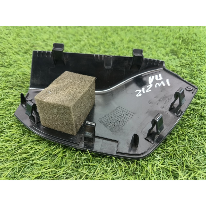 Декоративная накладка карты двери (салон) Mercedes-Benz E-class w212 2013 2.2 CDI