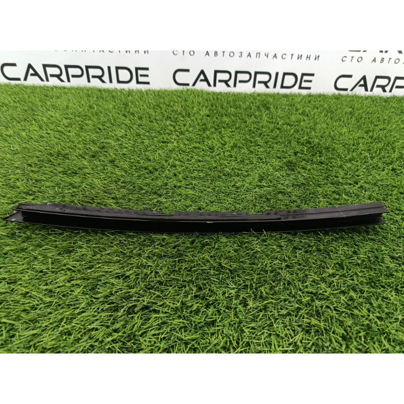 Направляющая стекла двери (кузов и элементы) Mercedes-Benz E-class w212 2013 2.2 CDI a2127300219