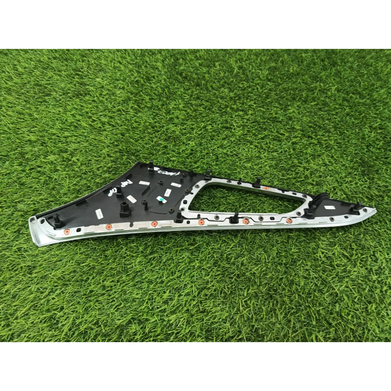 Декоративная накладка карты двери (салон) AUDI A6 C7 2011 2.0 tdi 4g0867410