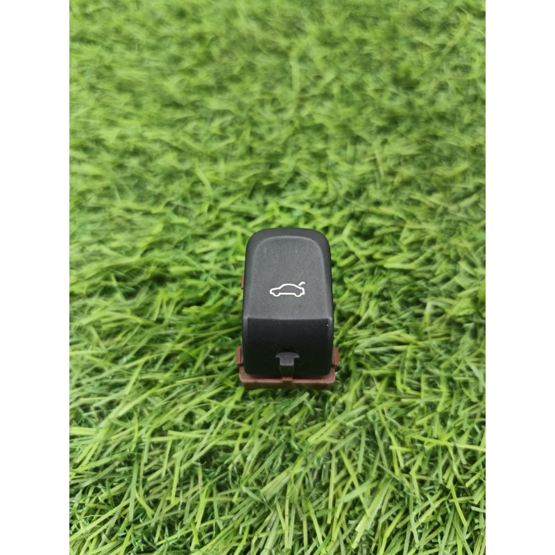 Кнопка открывания крышки багажника (электрика / кнопки) AUDI A6 C7 2011 2.0 tdi 4h0959831a