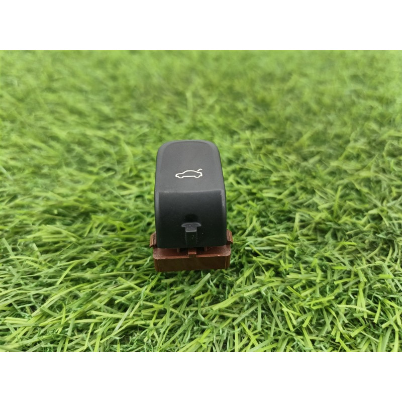 Кнопка открывания крышки багажника (электрика / кнопки) AUDI A6 C7 2011 2.0 tdi 4h0959831a