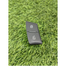 Кнопка блокировки центрального замка