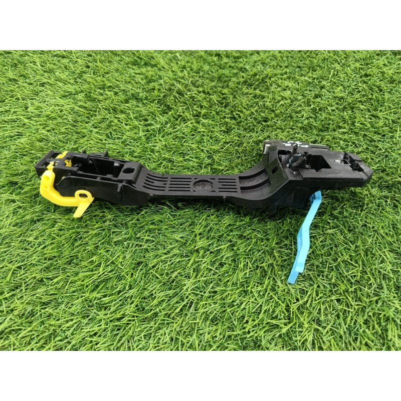 Кронштейн ручки двери (кузов и элементы) Subaru Forester SJ 62142SG010