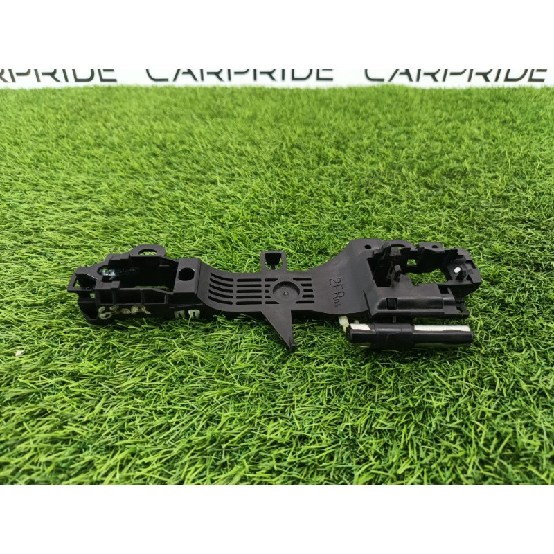 Кронштейн ручки двери (кузов и элементы) Subaru Forester SK 2020 2.5 61142CA000