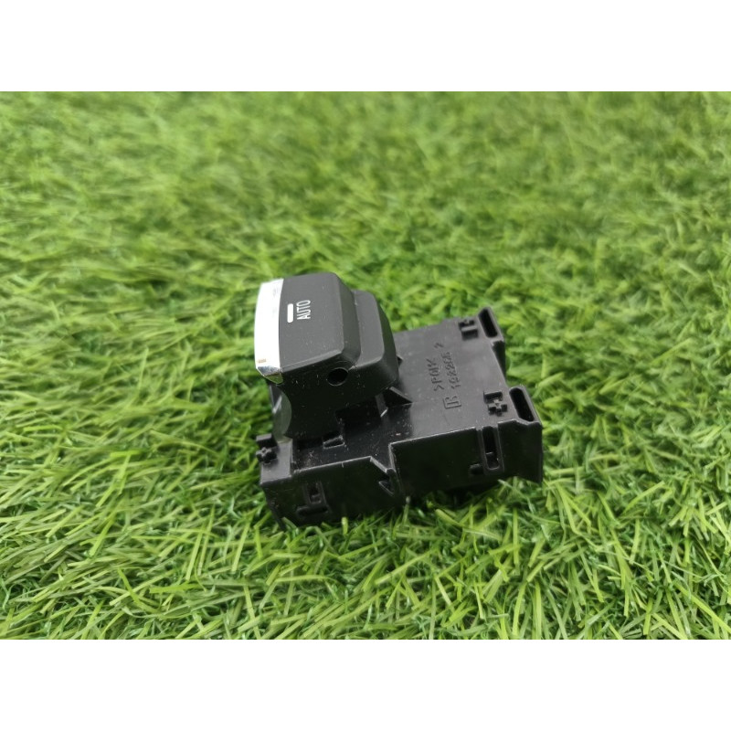 Кнопка стеклоподъемника (электрика / кнопки) Subaru Forester SK 2020 2.5 83071FL310