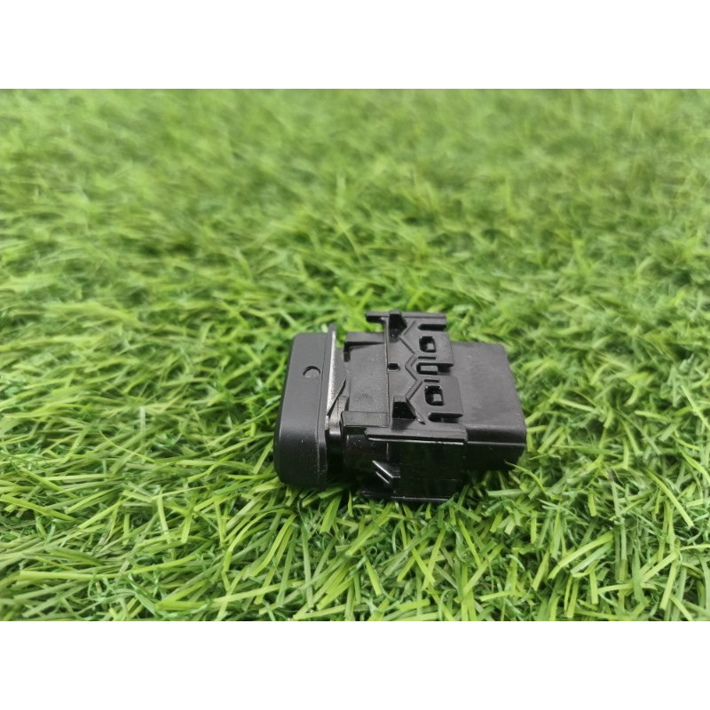 Кнопка блокировки центрального замка (электрика / кнопки) Subaru Forester SK 2020 2.5 83078FL000