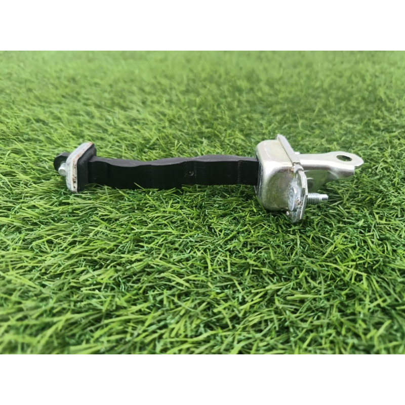 Обмежувач дверей (кузов і елементи) Subaru Forester SK 2020 2.5 61124SJ000