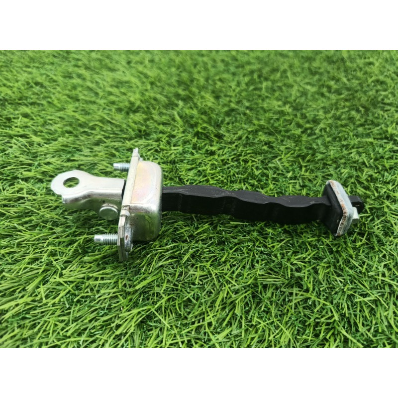 Обмежувач дверей (кузов і елементи) Subaru Forester SK 2020 2.5 61124SJ000