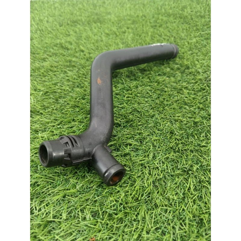 Трубка системи охолодження (система охолодження) AUDI A6 C7 2011 2.0 tdi 03l121065k