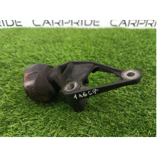 Кронштейн двигателя