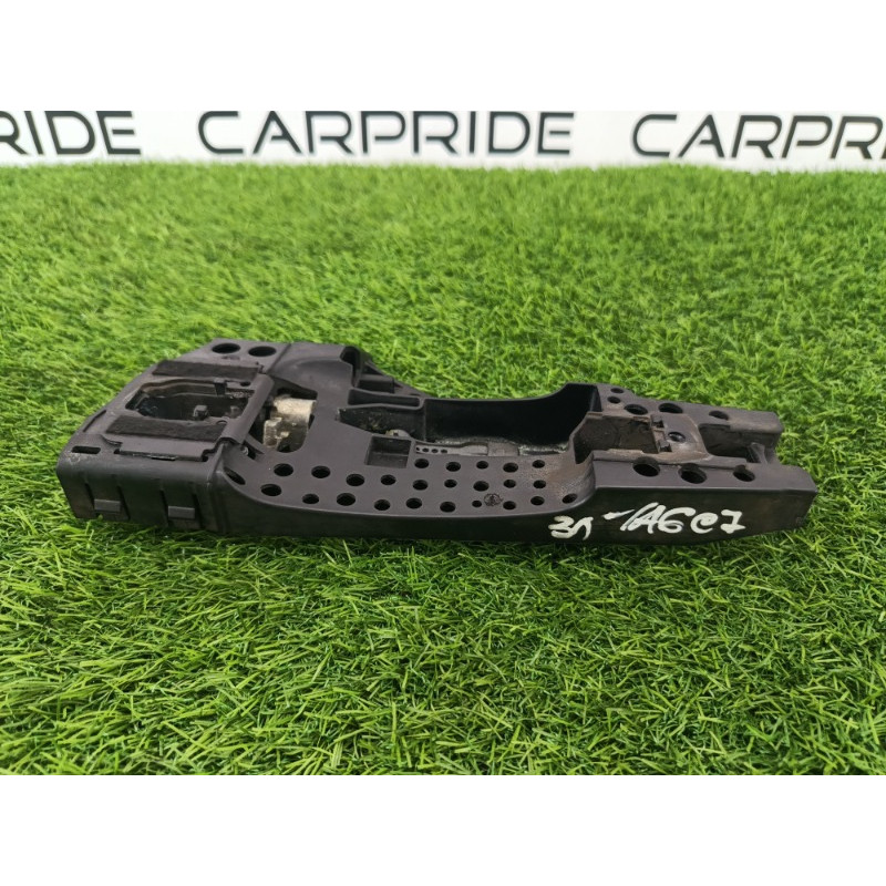 Кронштейн ручки двери (кузов и элементы) AUDI A6 C7 2011 2.0 tdi 4H0837885