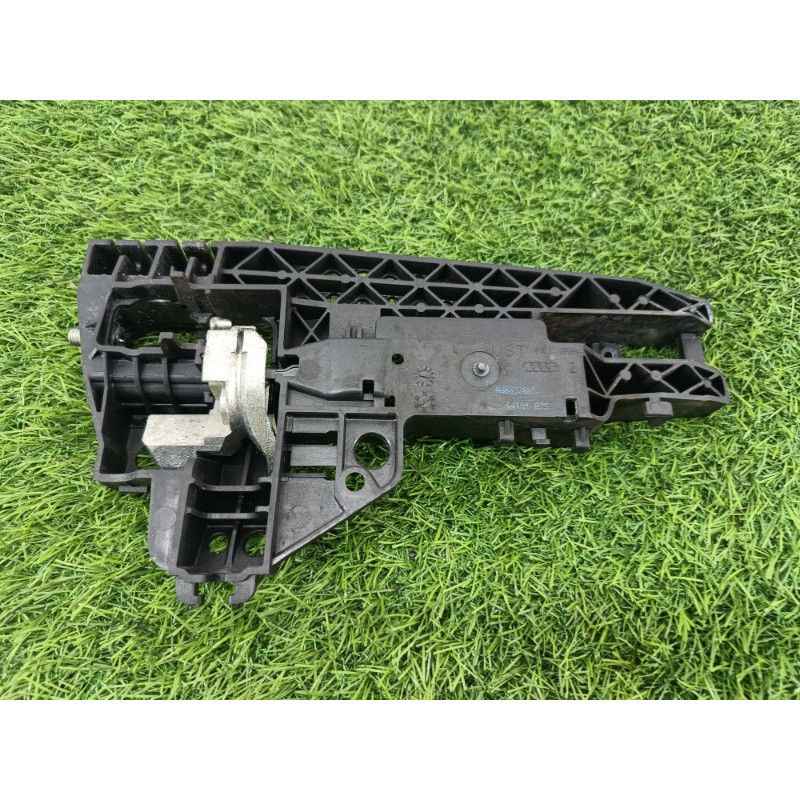 Кронштейн ручки двери (кузов и элементы) AUDI A6 C7 2011 2.0 tdi 4H0837885