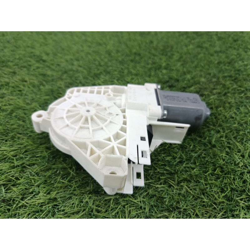 Мотор стеклоподъемника (электрика) AUDI A6 C7 2011 2.0 tdi 8k0959812a