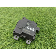 Привод заслонки отопителя