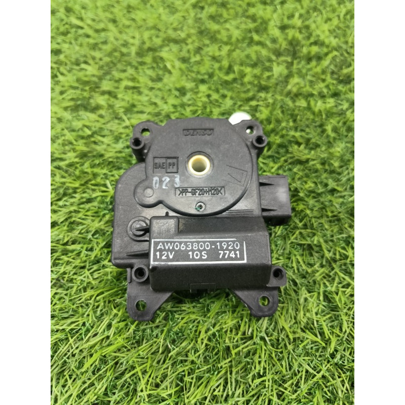 Привод заслонки отопителя (отопление и кондиционирование) Subaru Legacy BN 2016 2.5 aw0638001920