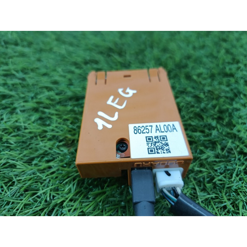 Гнездо USB/AUX (электрика) Subaru Legacy BN 2016 2.5 86257al00a