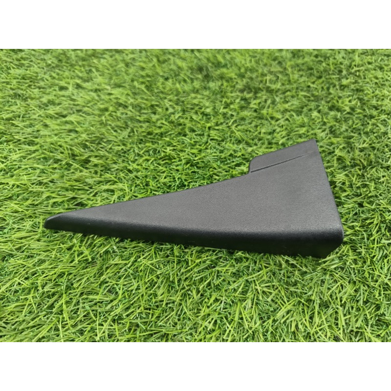 Молдинг двери (уголок) внутренний (кузов и элементы) Subaru Forester SJ 94251sg000