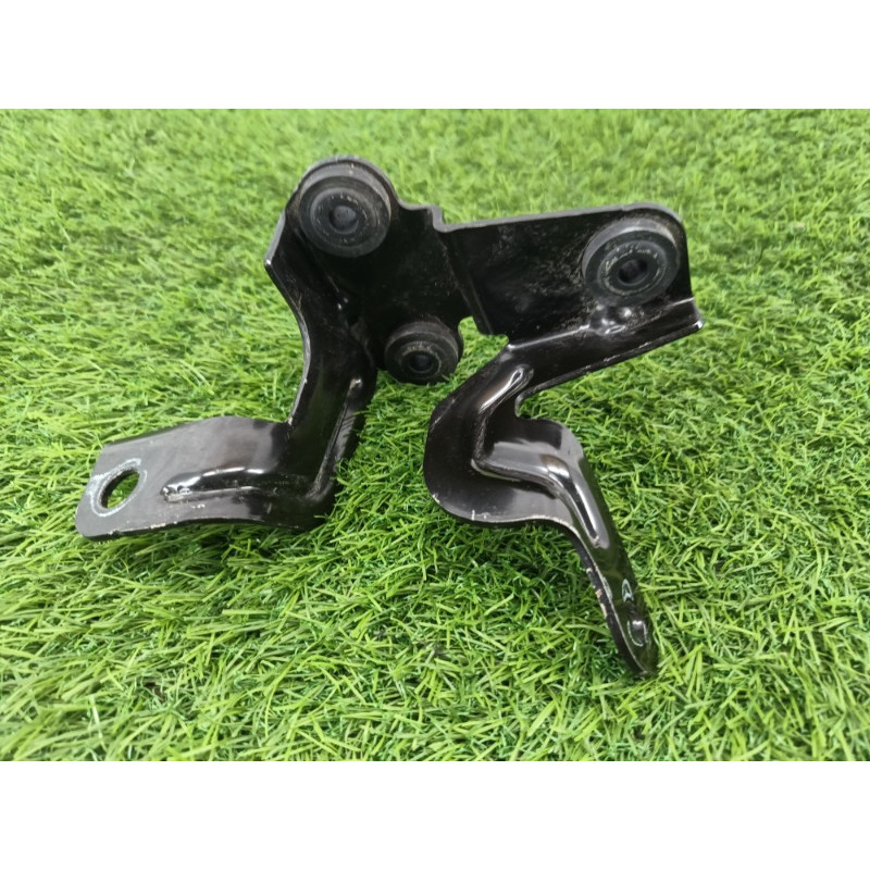 Кронштейн (двигатель и элементы) Ford Ecosport B515 2018 1.0L 8V5Z-2C304-G