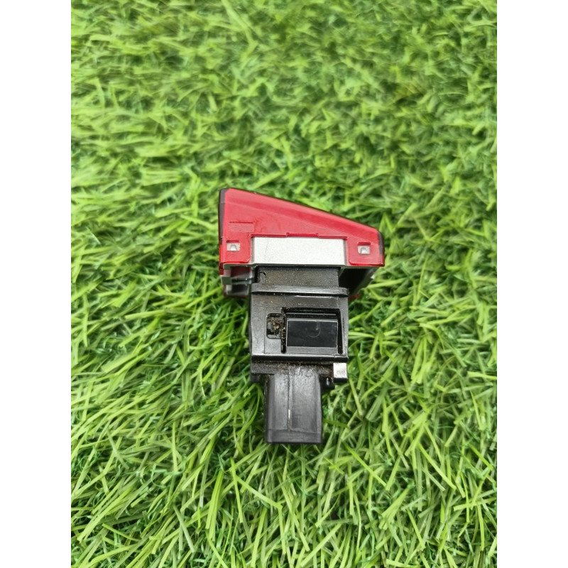 Кнопка аварийной сигнализации (электрика / кнопки) Subaru Outback B15