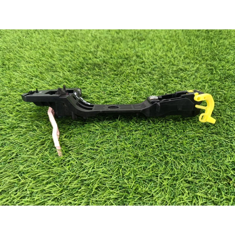 Кронштейн ручки двери (кузов и элементы) Subaru Forester SJ 62142SG000