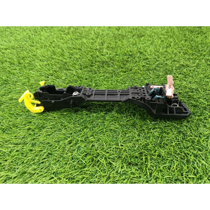Кронштейн ручки двери (кузов и элементы) Subaru Forester SJ 62142SG000