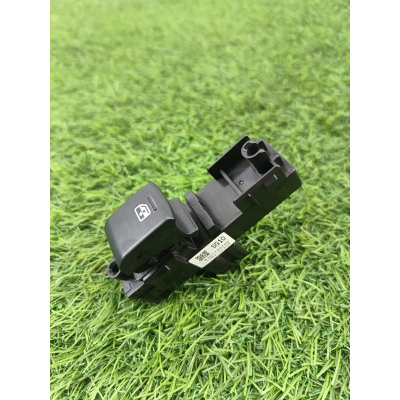 Кнопка стеклоподъемника (электрика / кнопки) Subaru Forester SJ 83071sg100